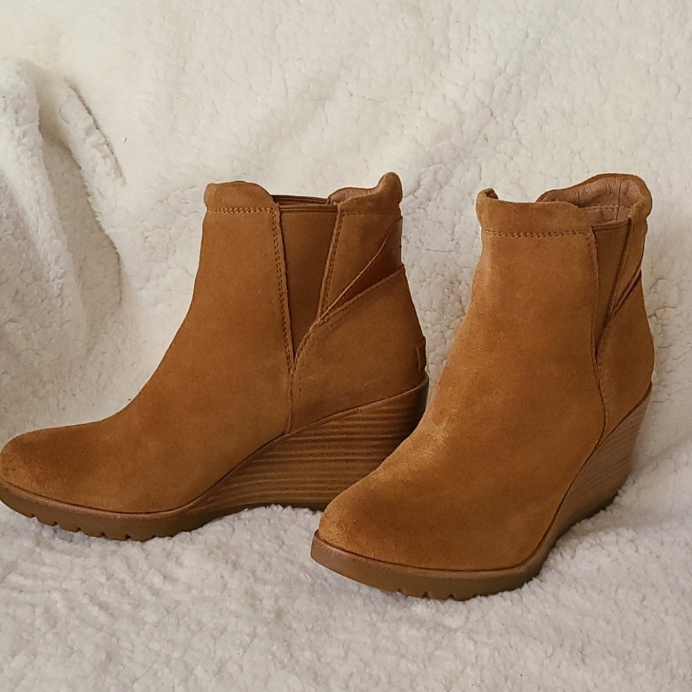 Sorel Tan Suede Waterproof Ankle Boots